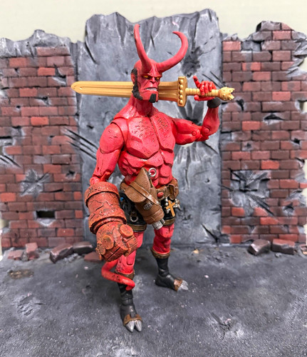 Mcfarlane hellboy detailed - mcfarlane,
